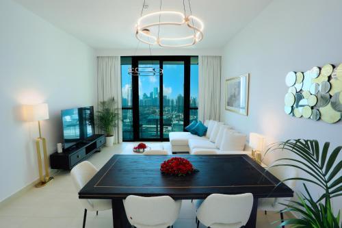 Elegant Apartment with Direct access to Dubai Mall Room Type - Two-Bedroom Apartment