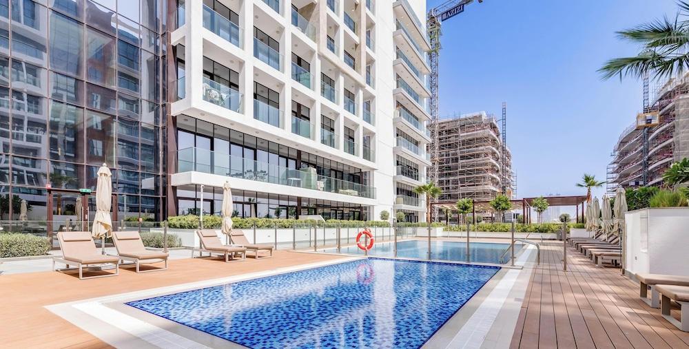 GLOBALSTAY Azizi Riviera 67
