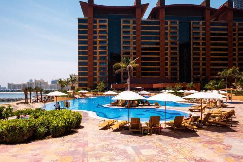 Tiara Residences, Palm Jumeirah Dubai - Mint Stay - Tap to explore photos