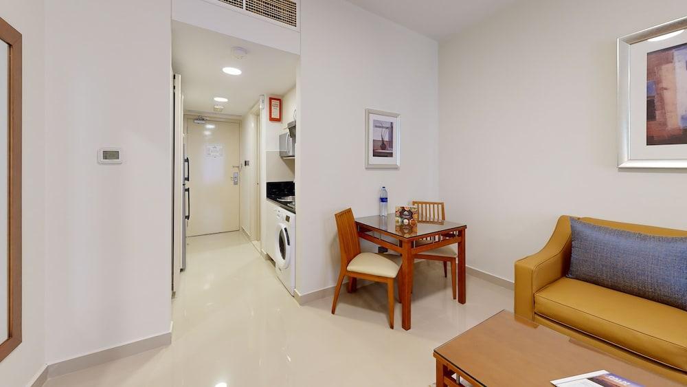Golden Sands 5 Hotel Apartment - Tap to explore photos