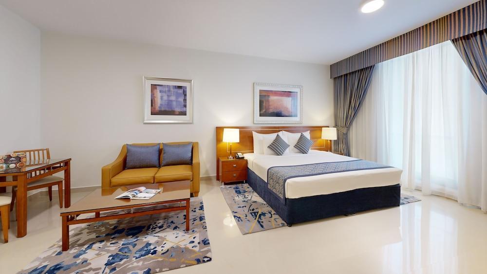 Golden Sands 5 Hotel Apartment - Tap to explore photos