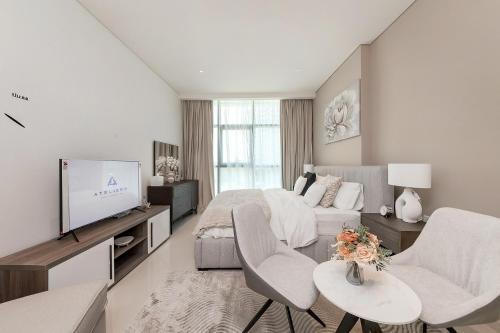 Popular Seven Palm Apartments - Tap to explore photos