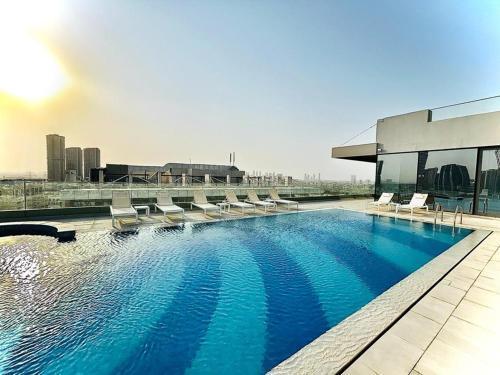 Modern 1 BR Apartment at JVC Dubai Prime Location! - Tap to explore photos