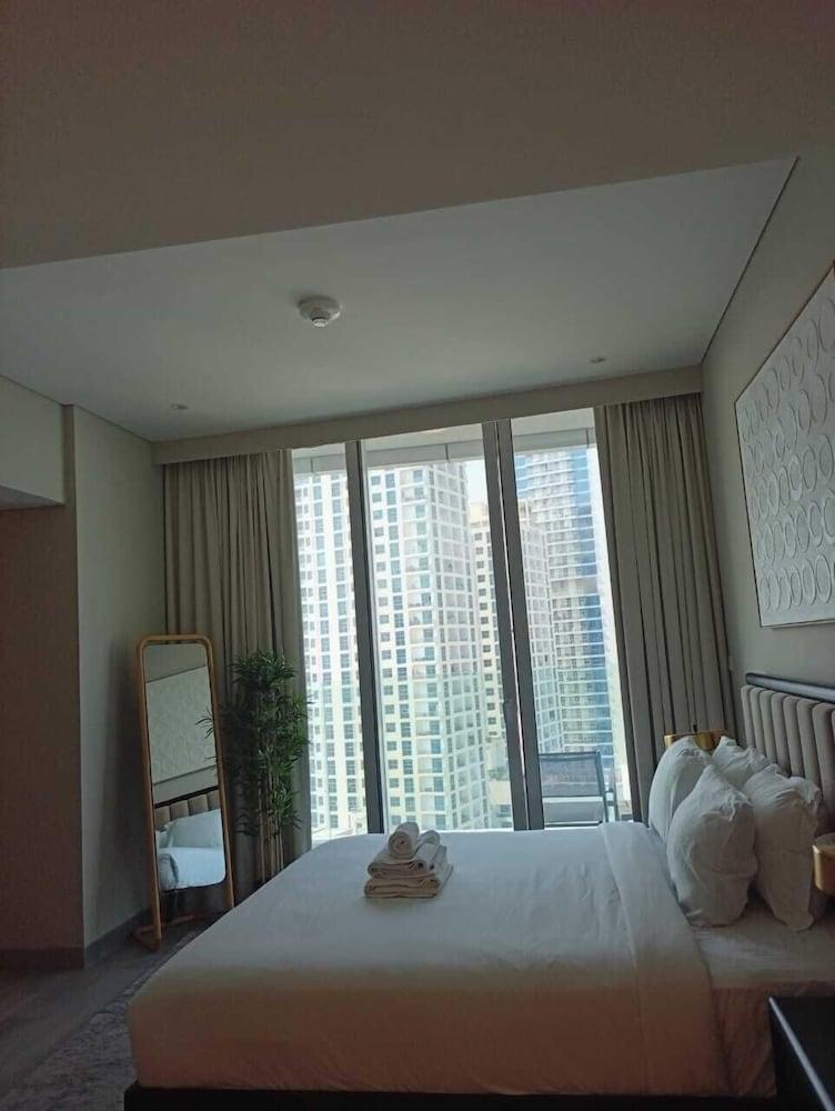 Dubai Marina Walk Gem Modern Apartments Room Type - Honeymoon Studio