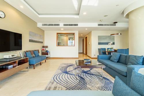 SuperHost EMAAR Residences - Former Address Dubai Mall - Tap to explore photos