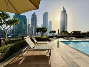 Cozy 1BR Burj Crown Downtown - Tap to explore photos