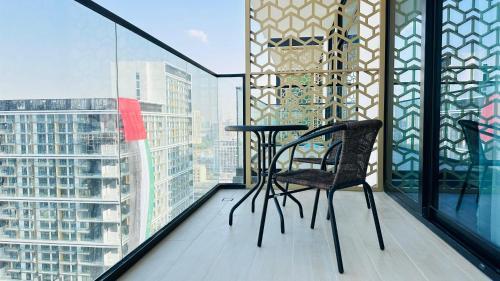 Premium 1 Bed Apartment In Binghatti Venus - Tap to explore photos