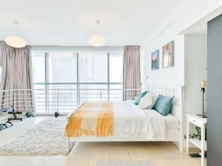 Jlt Spacious Corner Duplex Loft Panoramic Views - Tap to explore photos
