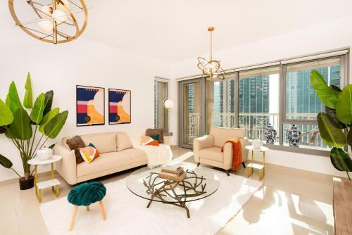 Prime Retreats - 29 Emaar Boulevard Downtown Dubai - Tap to explore photos