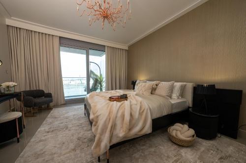 Majestay - Luxury Living - Tap to explore photos