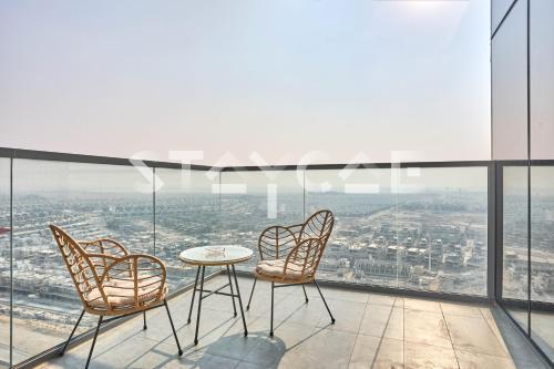 Staycae Holiday Homes - Golf Gate, DAMAC Hills - Tap to explore photos