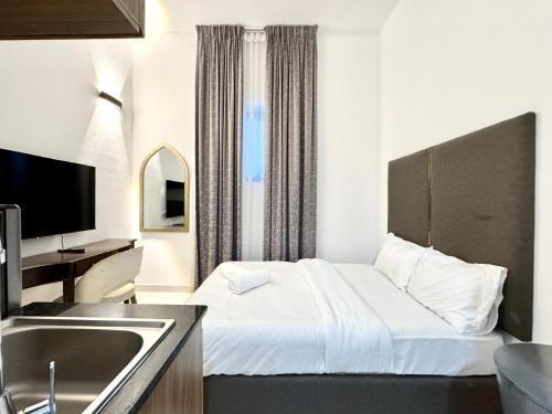Manara Royal Cozy Studio (1RM27) - Tap to explore photos