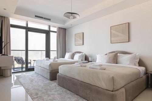UrbanStays Dubai - Paramount Midtown - Tap to explore photos