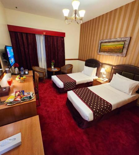 Golden California Hotel Room Type - Twin Room