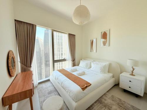 Grande Downtown Dubai Luxury 2 BR Apartment - Tap to explore photos