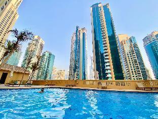 Sea Star Hostel, Jumeirah Beach - Tap to explore photos