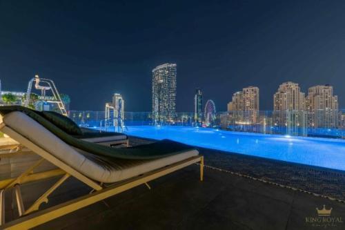 Casa Royale Vacation Home - Dubai Marina - Tap to explore photos