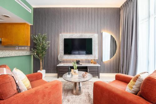 Escape24 Spacious Studio with Balcony near Dubai Mall - Tap to explore photos