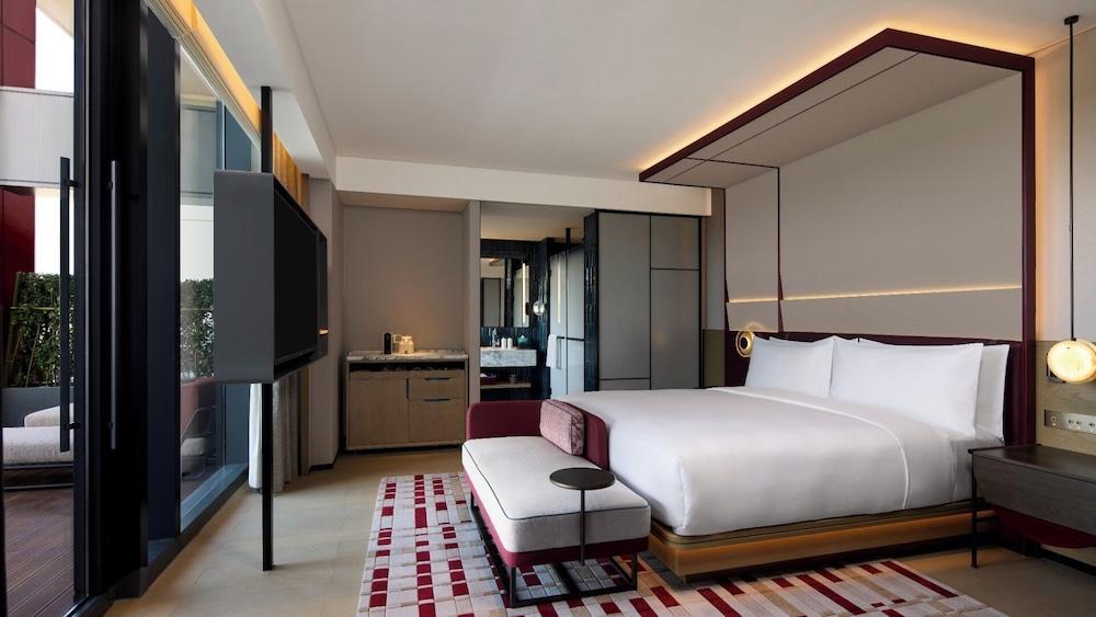 Canopy By Hilton Shanghai Belfry Plaza Room Type - KING DELUXE ROOM WITH TERRACE