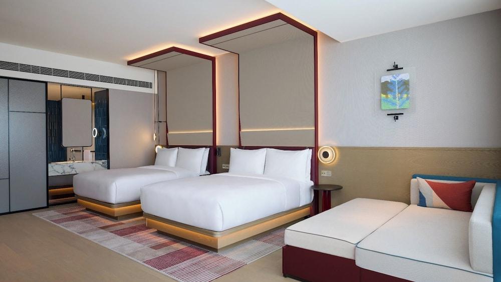 Canopy By Hilton Shanghai Belfry Plaza Room Type - TWO QUEEN DELUXE ROOM WITH SOFABED