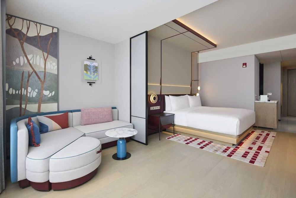 Canopy By Hilton Shanghai Belfry Plaza Room Type - KING ACCESSIBLE ROOM