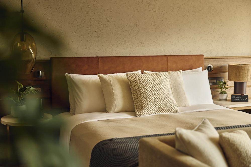 1 Hotel Tokyo Room Type - Room, 1 King Bed (Alcove)