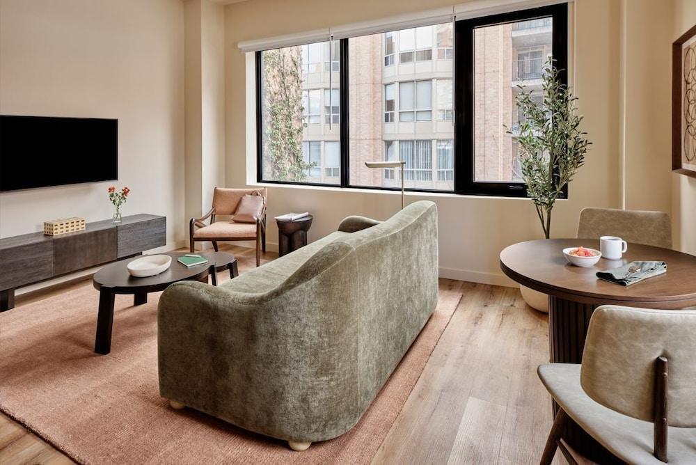 Nester Finn St. Lawrence Market Room Type - Superior Apartment, 1 King Bed with Sofa bed Nester Finn St. Lawrence Market Room Type - Superior Apartment, 1 King Bed with Sofa bed
