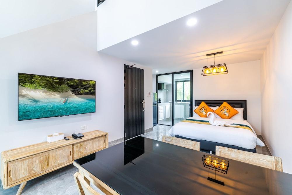 Phuket Leisure Time Hotel Room Type - Family Loft, Garden View