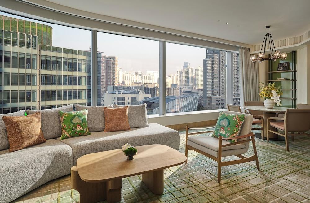 Andaz Shanghai ITC Room Type - Premier Suite, 1 King Bed