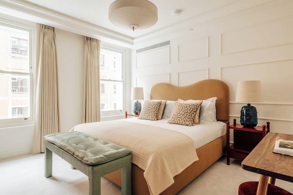 Claridge House by SLO