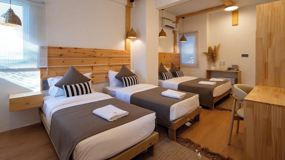 Water Cloud Mathiveri Room Type - Family Room, 1 Bedroom