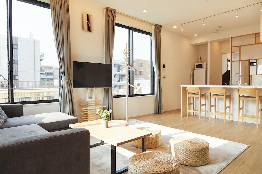 TOKYO SKY SUITE HOTEL Room Type - Premium Condo TOKYO SKY SUITE HOTEL Room Type - Premium Condo