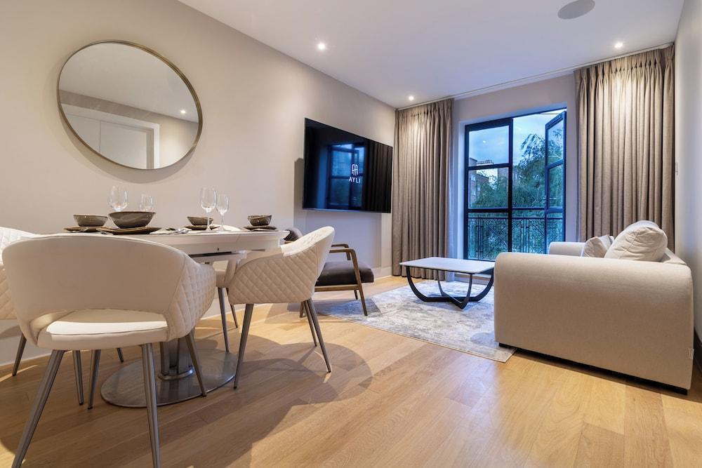 AYLI Room Type - Suite 9 - Two Bedroom Apartment with Balcony AYLI Room Type - Suite 9 - Two Bedroom Apartment with Balcony