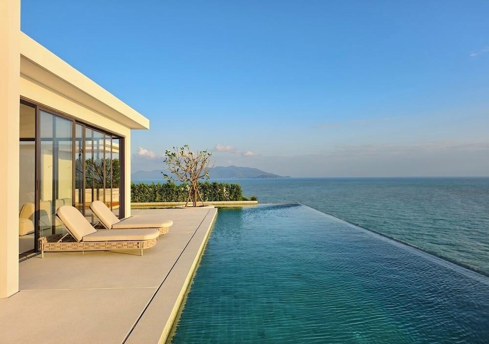 Cape Azure Resort Samui by Thalsea Room Type - Three-Bedroom Oceanfront Pool Villa Cape Azure Resort Samui by Thalsea Room Type - Three-Bedroom Oceanfront Pool Villa