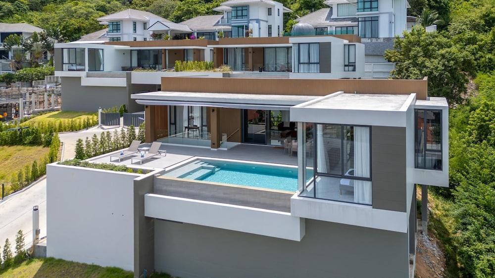 New 3BR Pool Villa in Bophut KBR46
