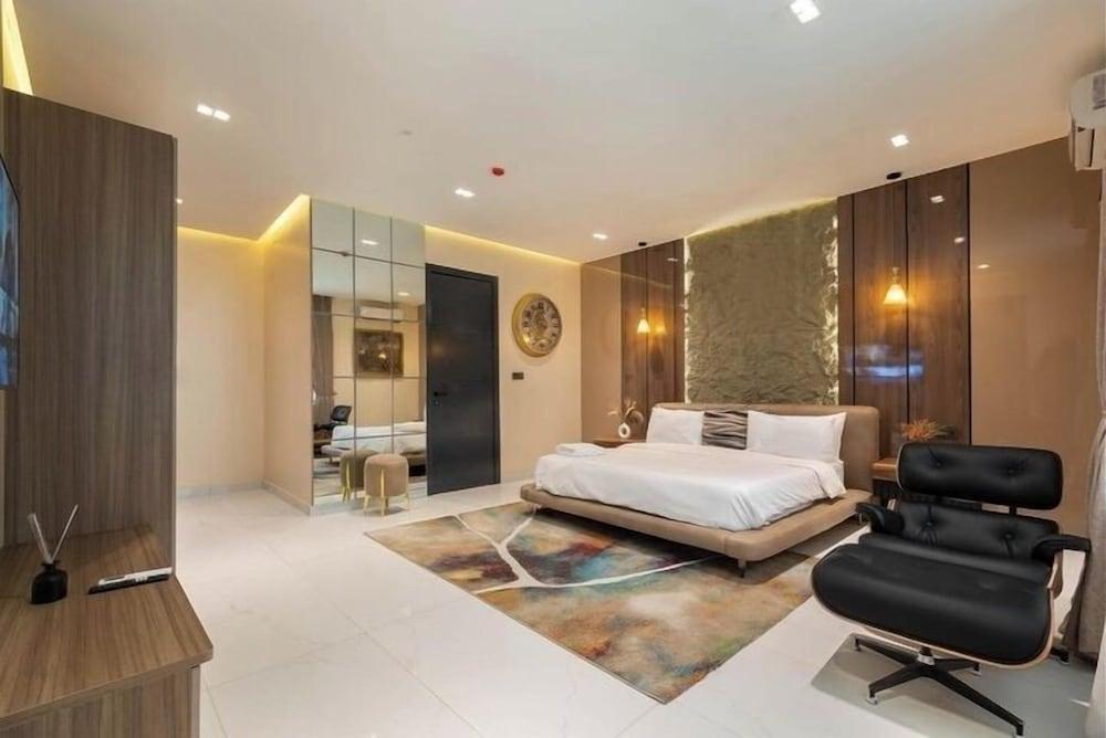 Bedazzle Shortlets Room Type - Economy Apartment, Balcony, City View Bedazzle Shortlets Room Type - Economy Apartment, Balcony, City View