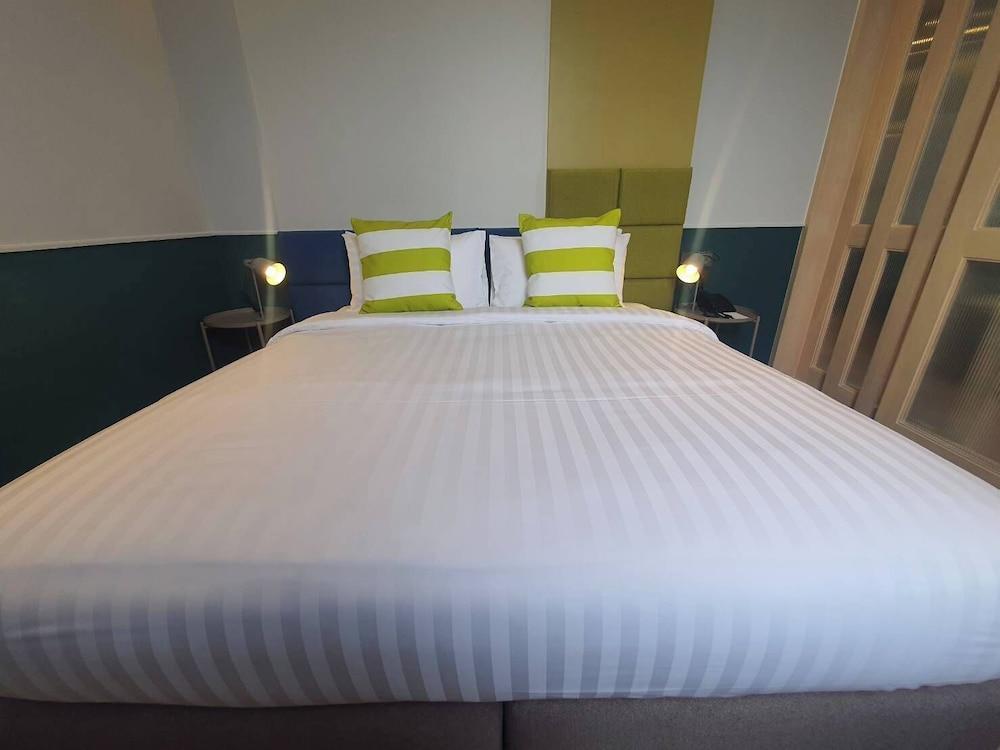 The Quarter Ramkhamhaeng by UHG Room Type - Executive Room Balcony