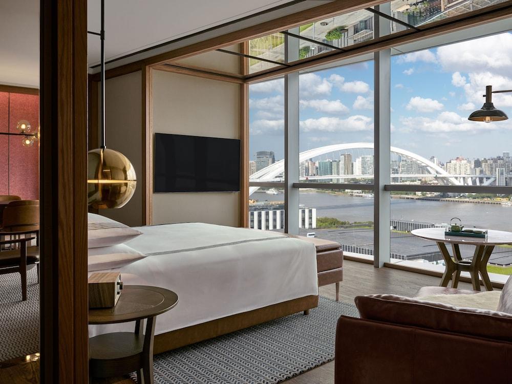 Thompson Shanghai Expo Room Type - Suite, 1 King Bed, River View (Thomspon)