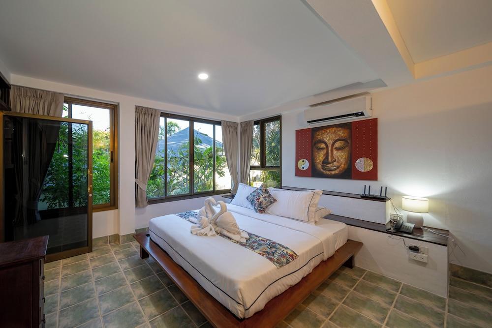 Chaweng Bay View Resort by Smith & Appy Room Type - Family Villa, Balcony, Partial Sea View