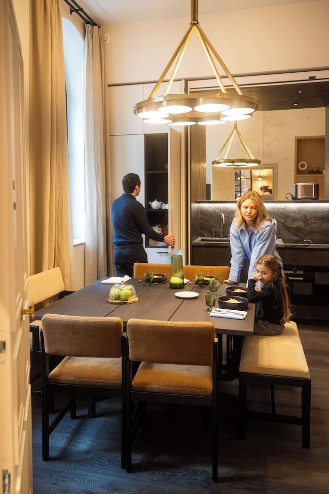 Mondovi Luxury Suites - Tap to explore photos