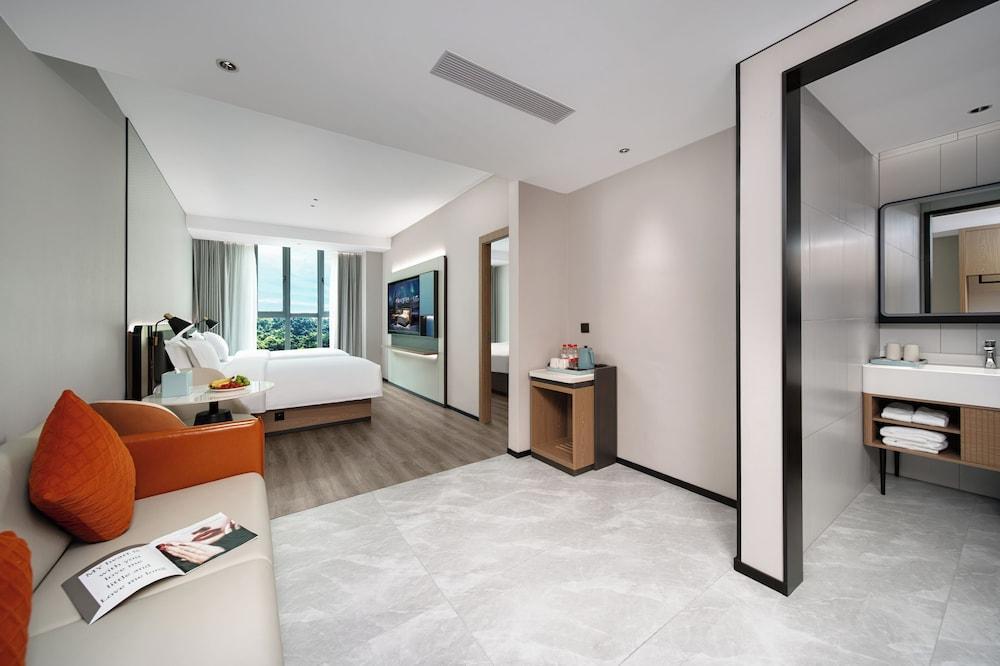 Echarm International Hotel Guangzhou Huangpu Flagship Branch Room Type - Family Triple Room, City View