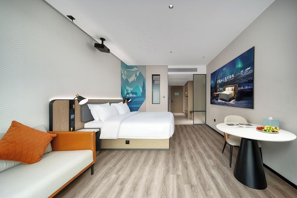 Echarm International Hotel Guangzhou Huangpu Flagship Branch - Tap to explore photos