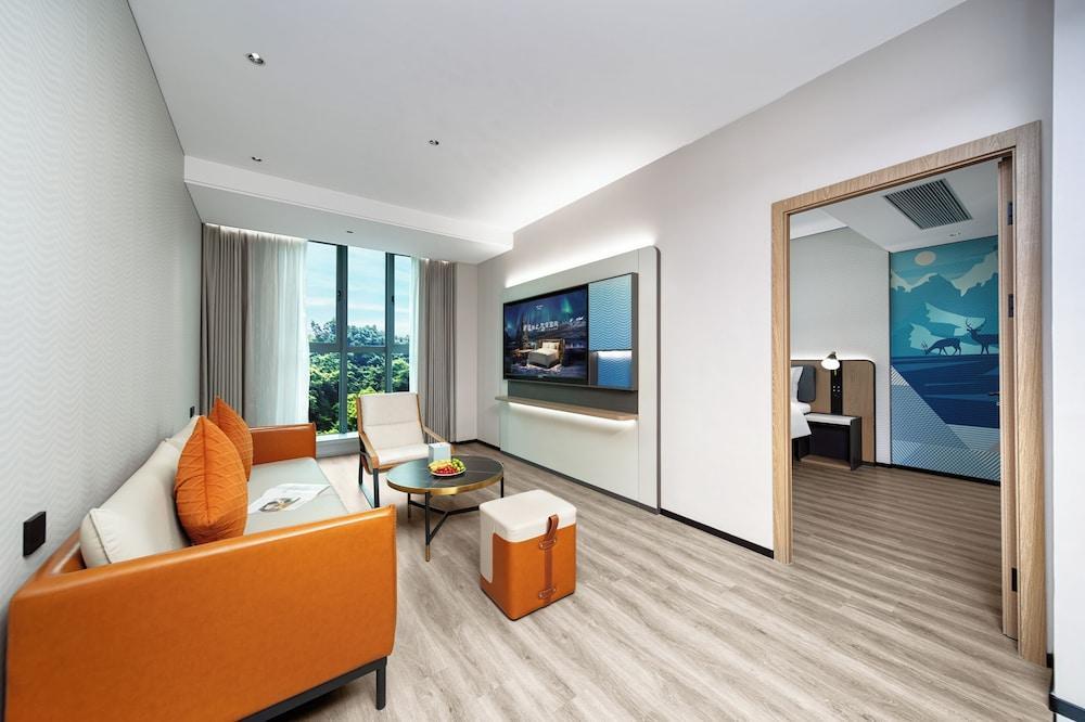 Echarm International Hotel Guangzhou Huangpu Flagship Branch Room Type - Luxury Suite, City View