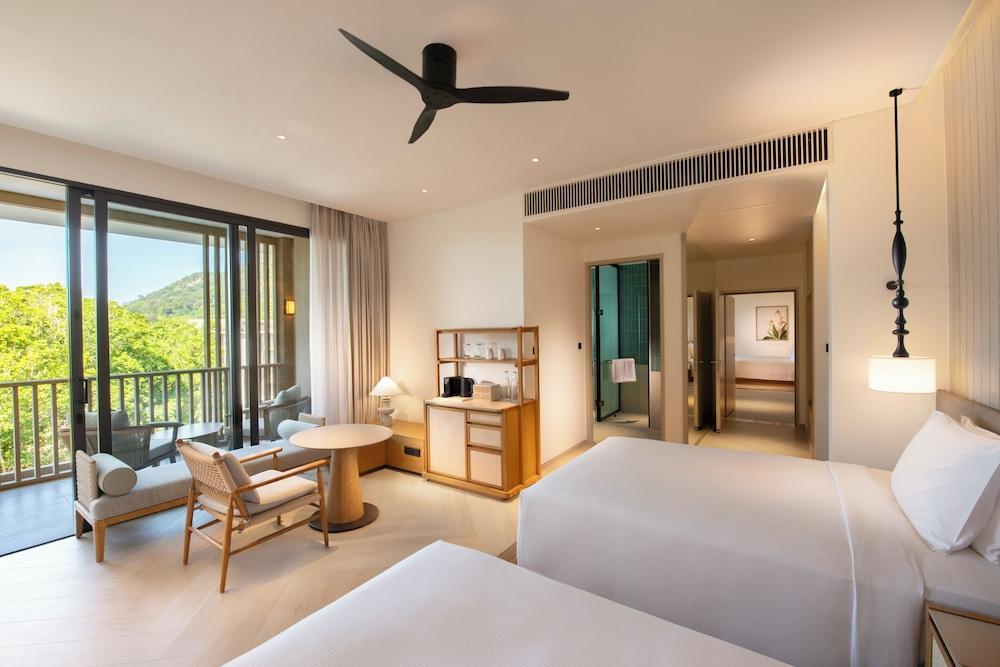 Hilton Burau Bay Langkawi Resort Room Type - Executive Room, 2 Twin Beds, Balcony Hilton Burau Bay Langkawi Resort Room Type - Executive Room, 2 Twin Beds, Balcony