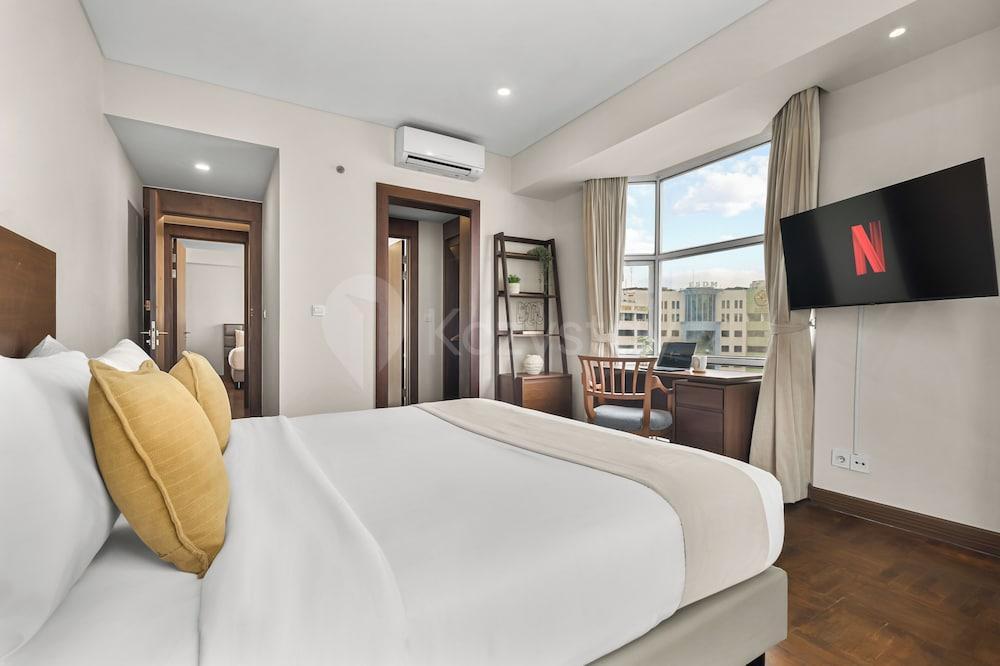 Rasamala & Cendana at Menteng by Kozystay Room Type - Signature Apartment, 3 Bedrooms, City View