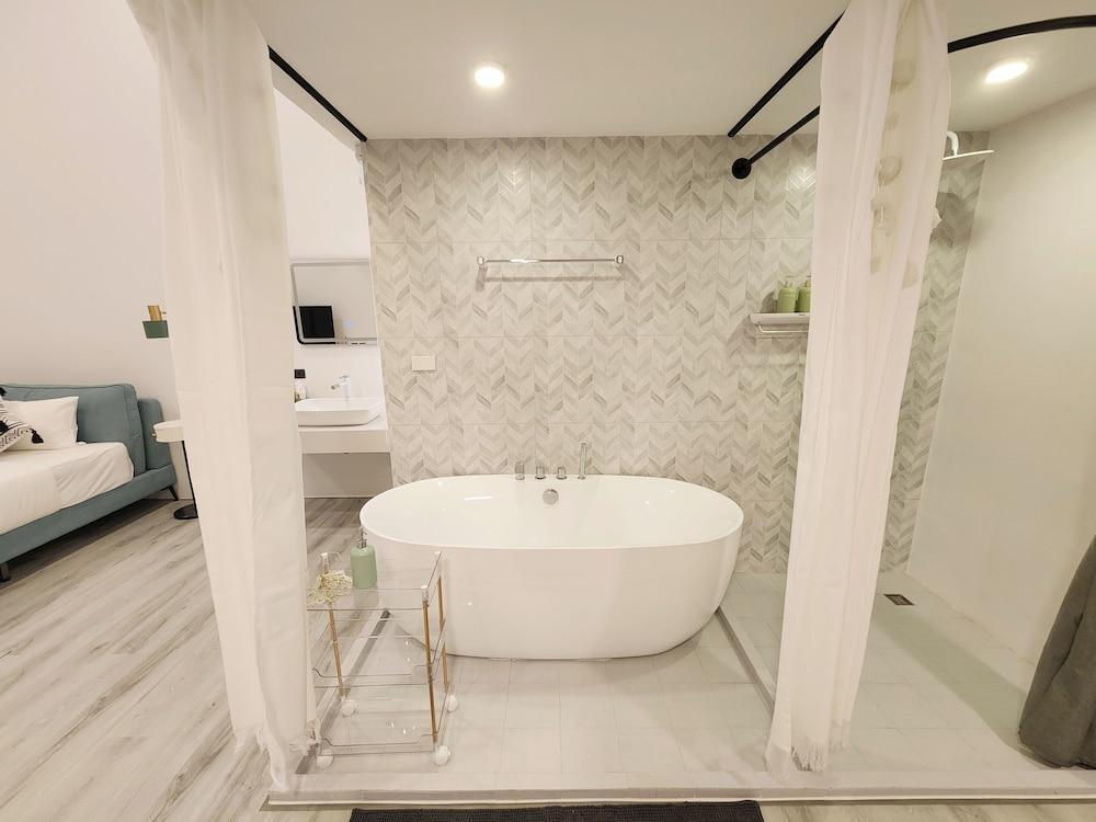 Unique Pool Slide Access Townhouse - Tap to explore photos