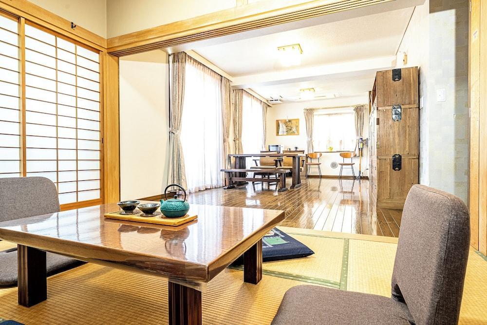 KIZEN VILLA Room Type - Superior Suite, 2 Bedrooms, Non Smoking, Kitchen