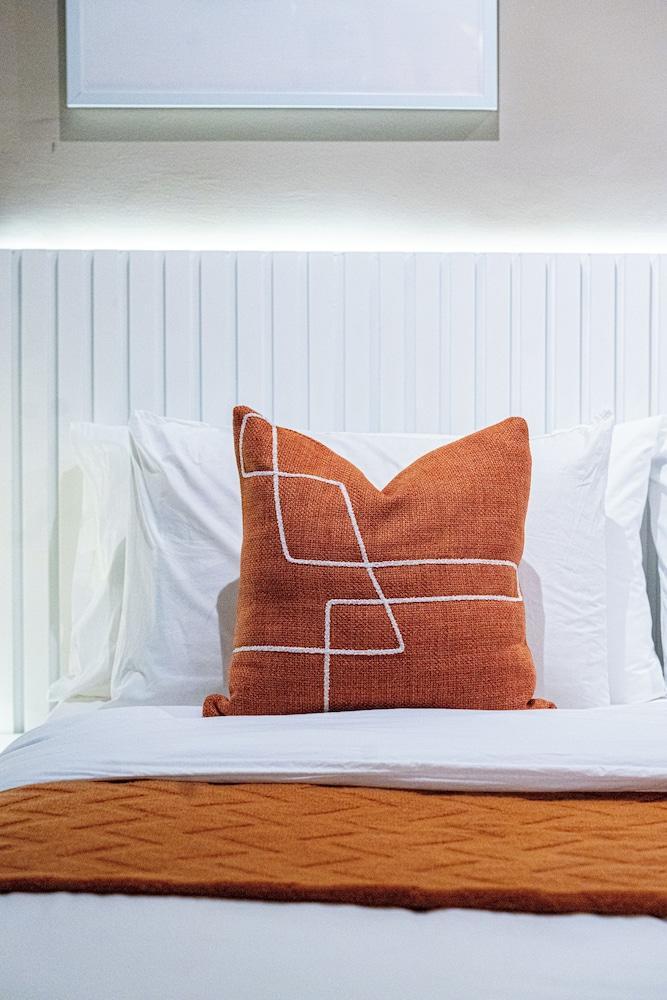 Metropolis Lekki Room Type - Deluxe Room, Courtyard View