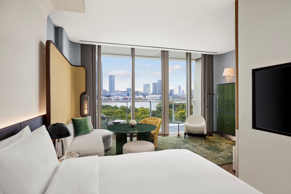 Waldorf Astoria Shanghai Qiantan Room Type - Premium Room, 1 King Bed, River View