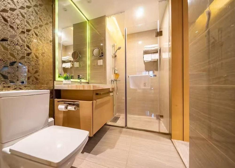 Aifte International Apartment Room Type - Classic Double Room, Balcony, City View